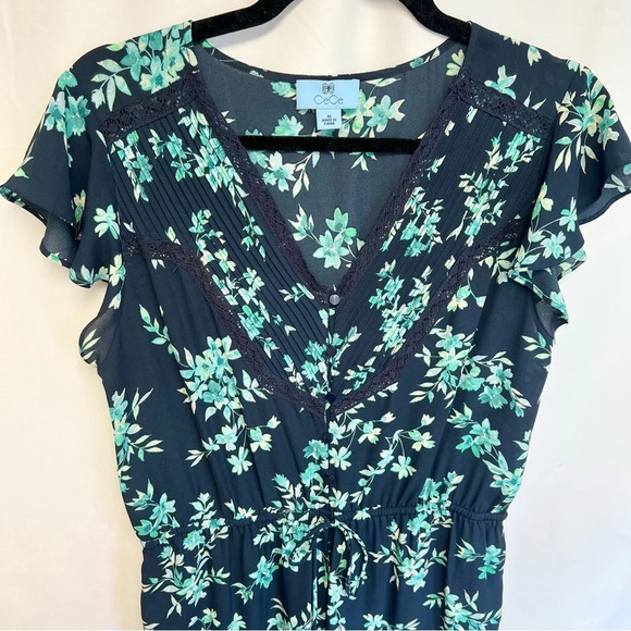 CeCe Breeze Boutique Navy Blue Floral Flutter Jumpsuit Romper Women’s Size 10 - Picture 15 of 15